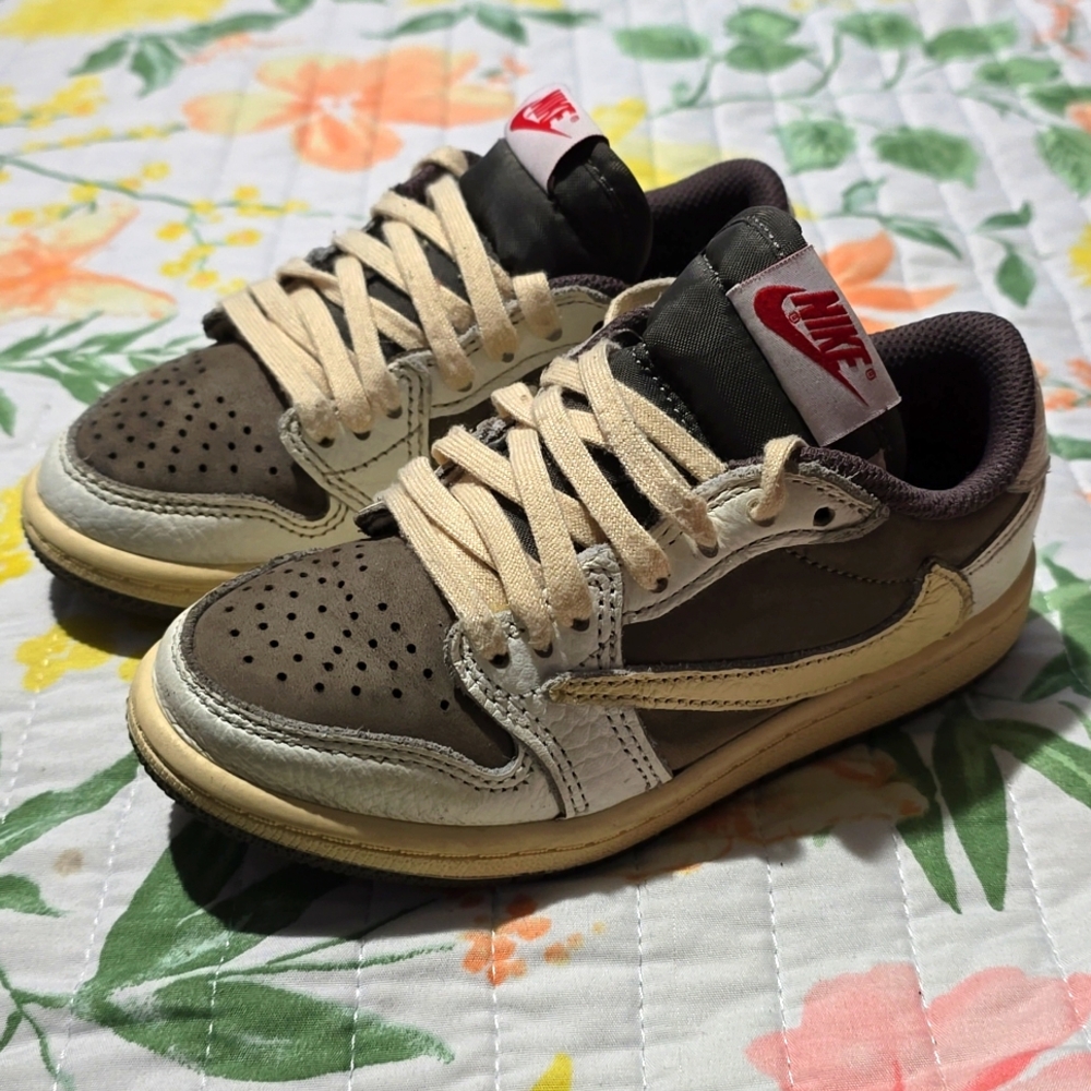 Travis Scott reverse mocha kids